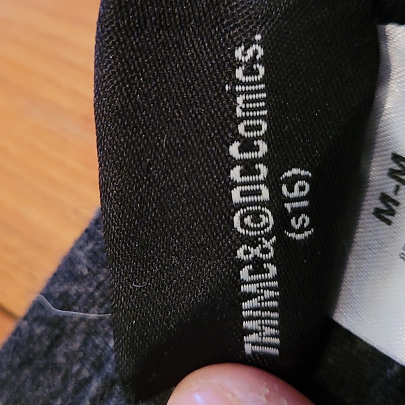 NWOT The Dark Knight Trilogy Graphic tee - Picture 10 of 10